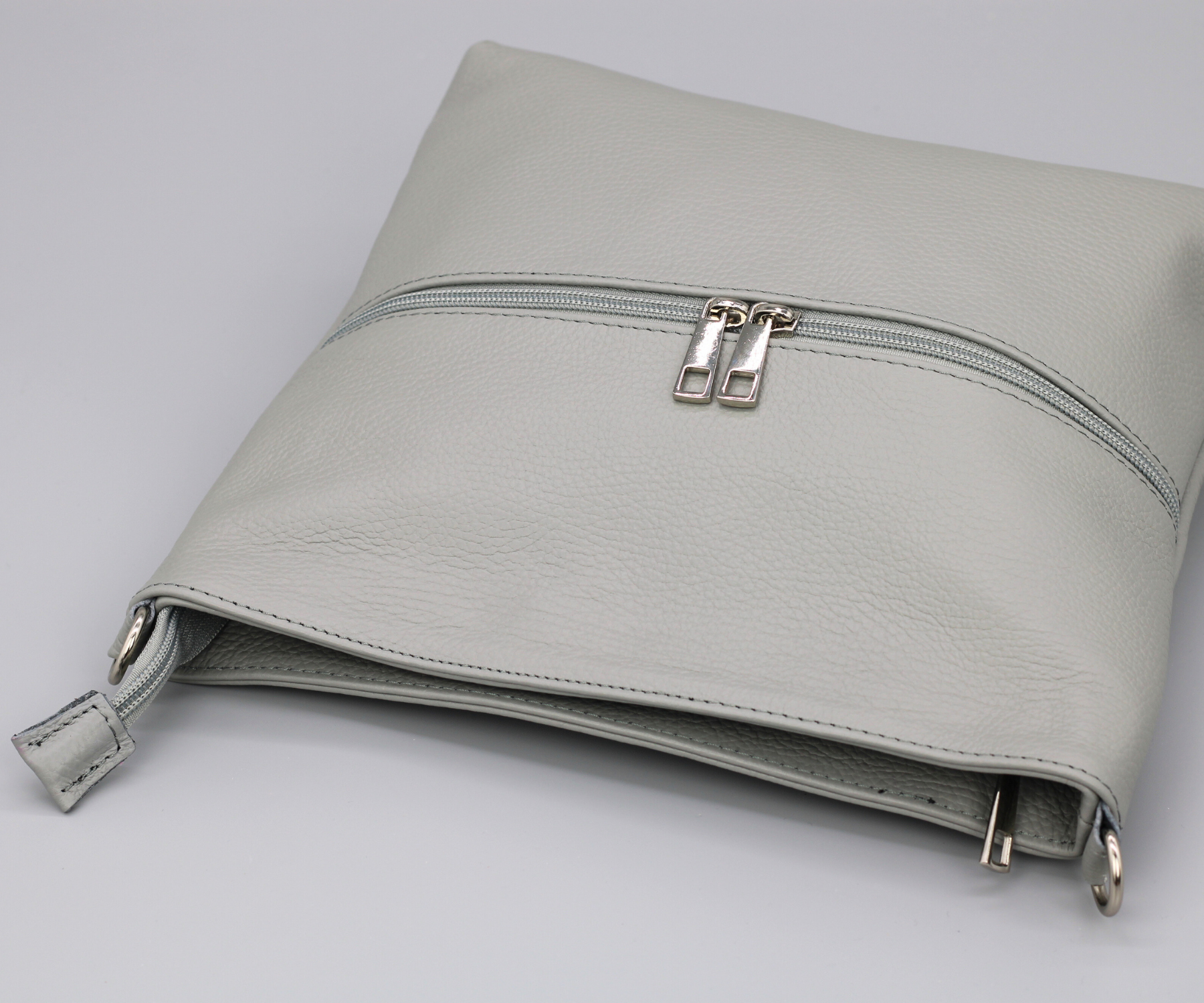 Amanda - Light Grey
