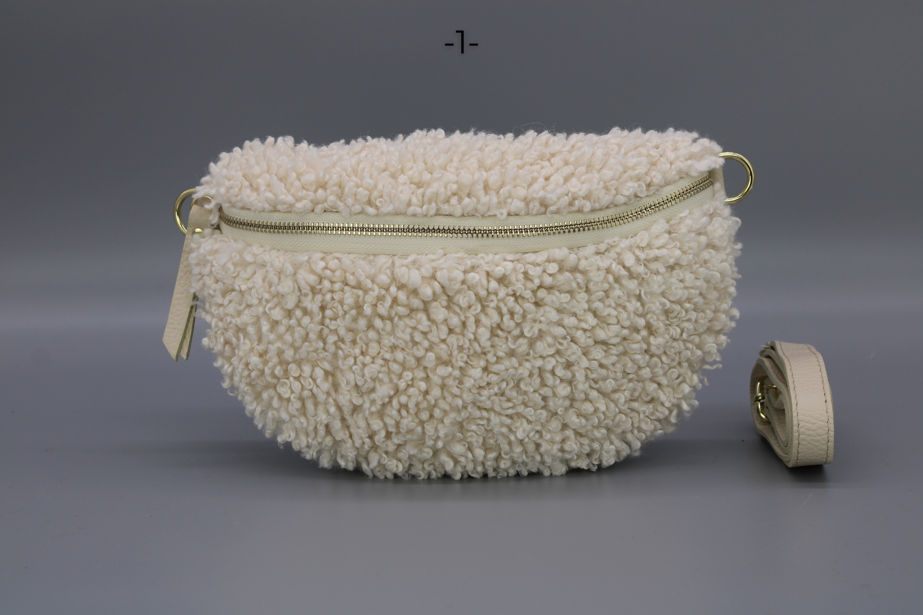 Teddy - Medium Beige (Gold)