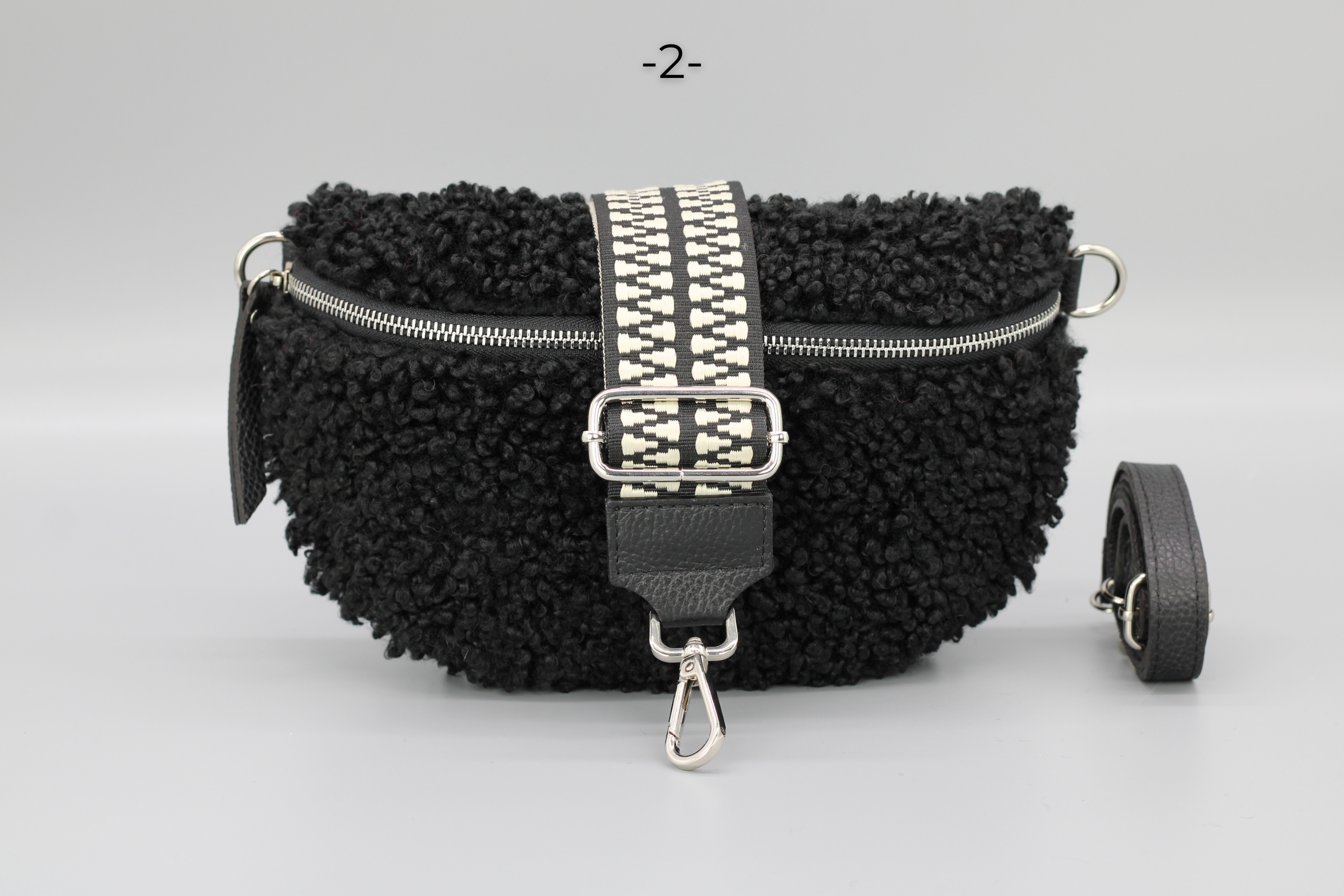 Teddy - Medium Schwarz (Silber)