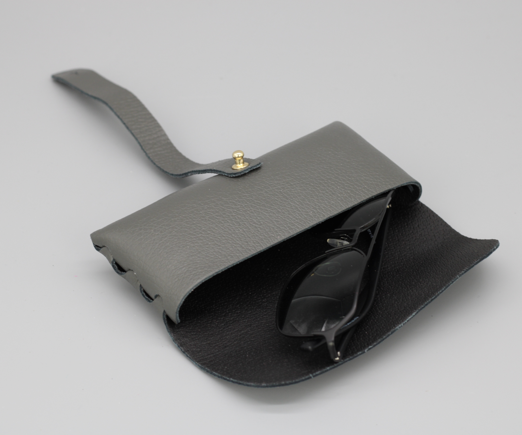 Glasses Case - Dark Cream