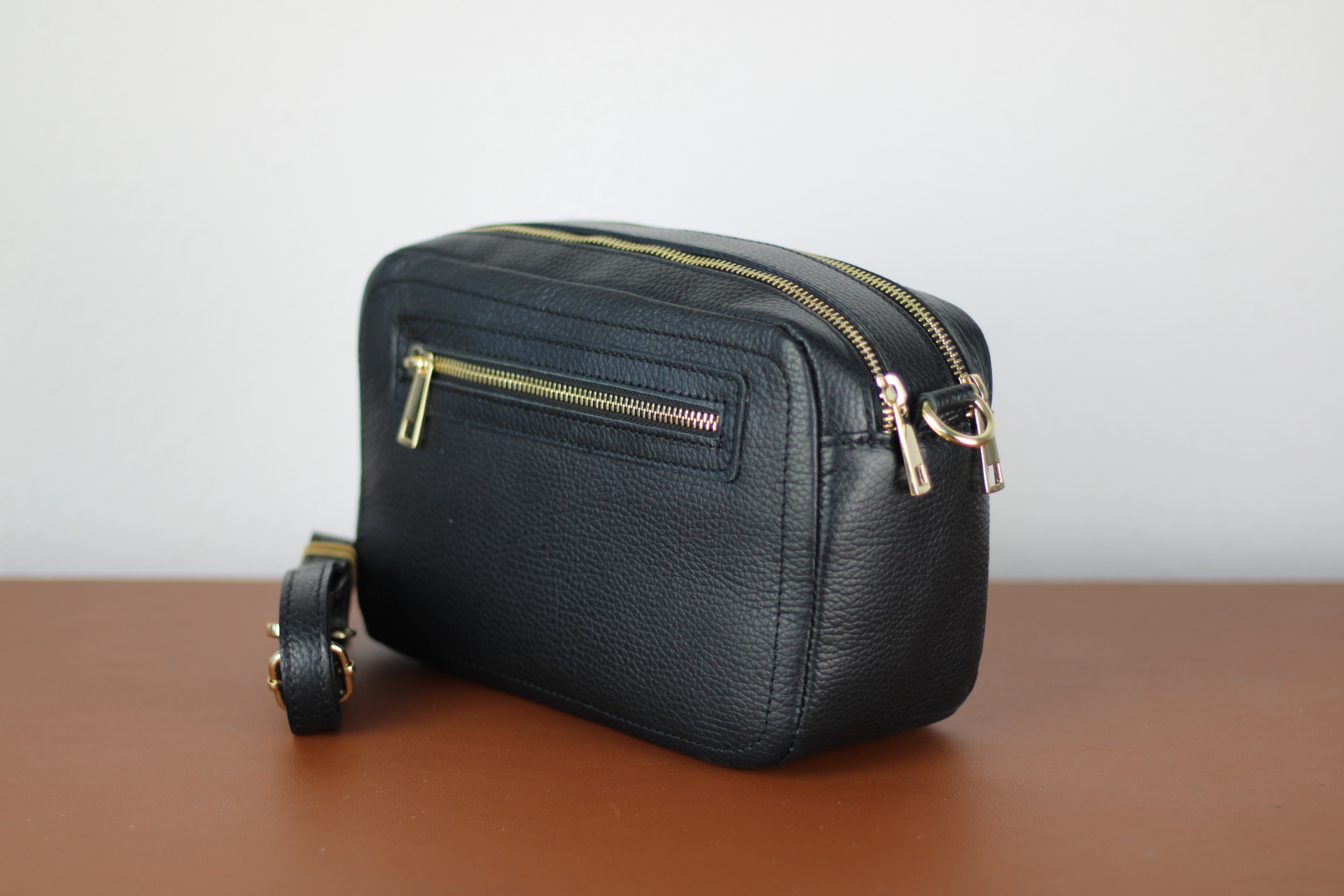 Gaia - Schwarz (Gold)