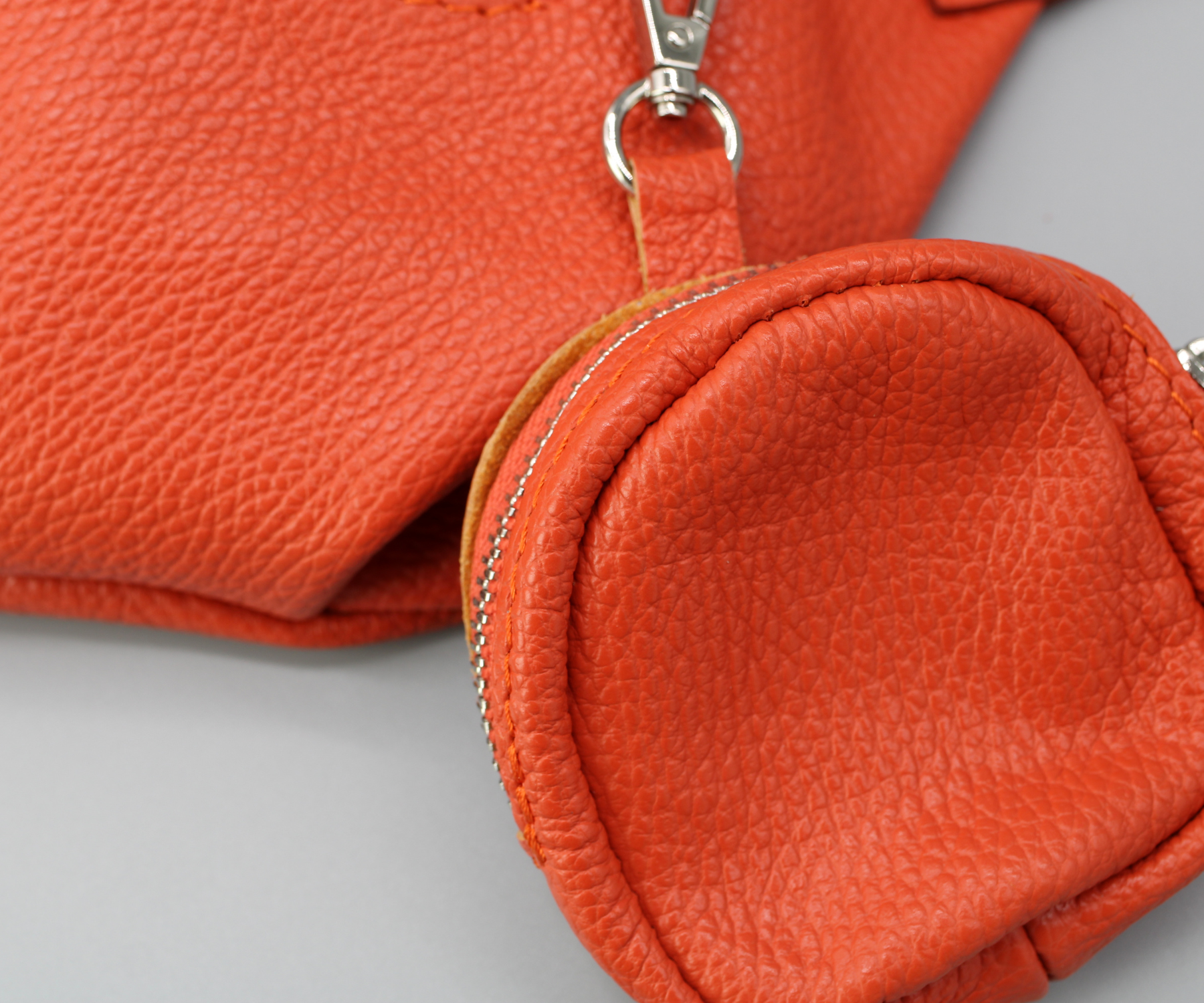Yade - Dark Orange