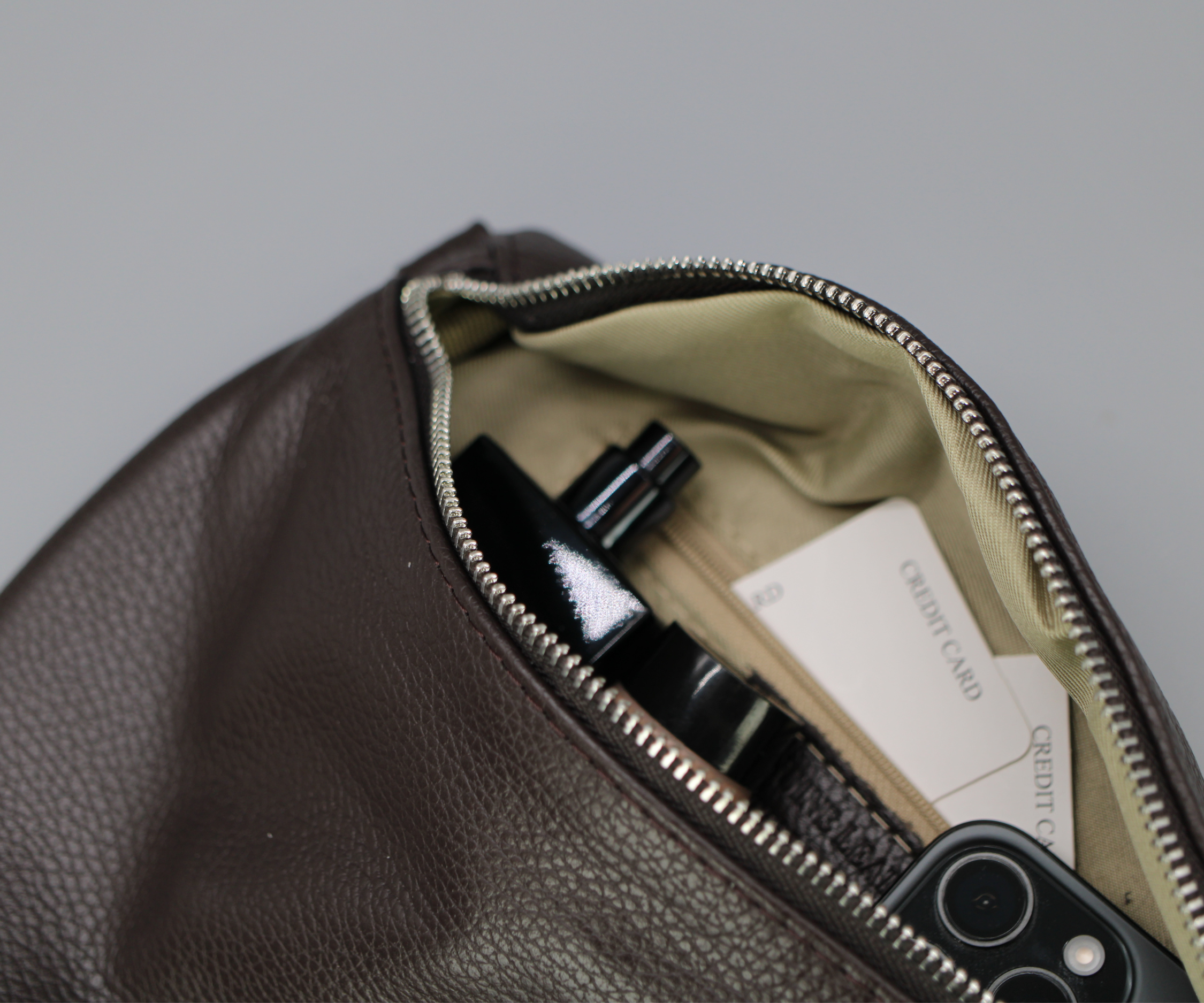 Afia - Black (Silver) 