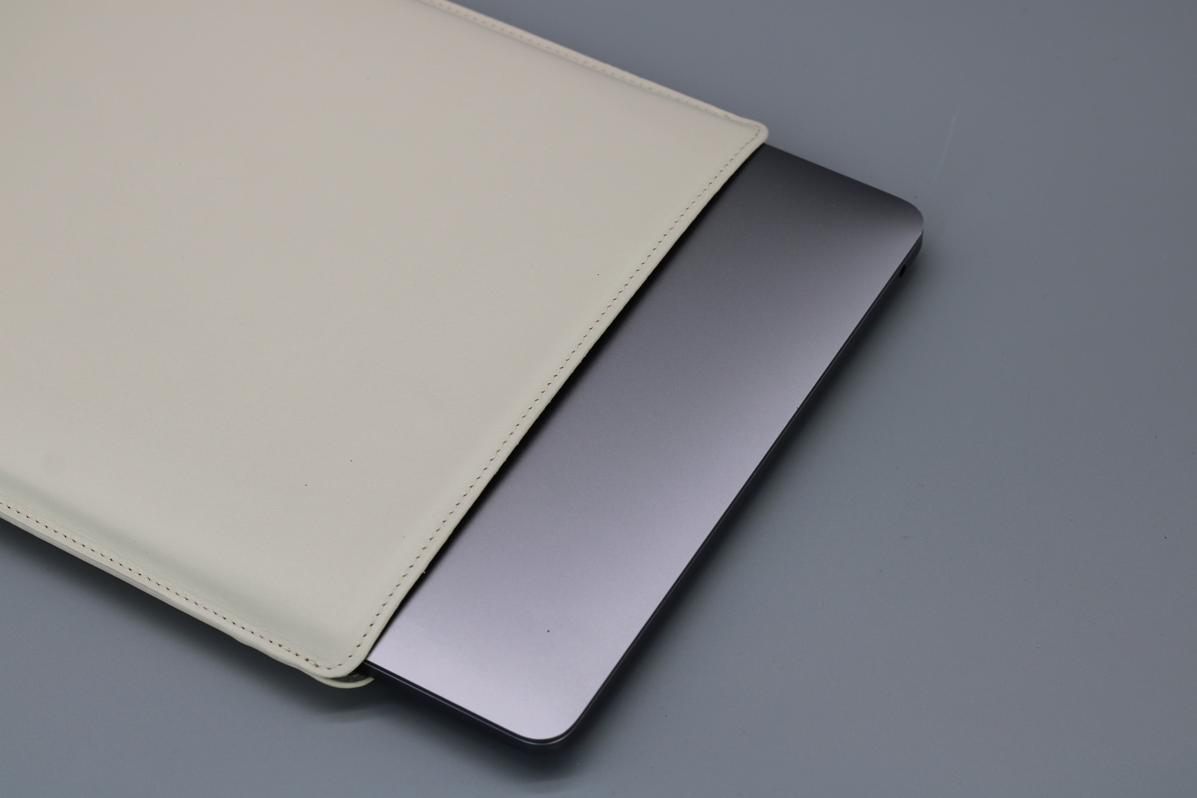 Macbook Air/Pro 13" Taschen - Beige